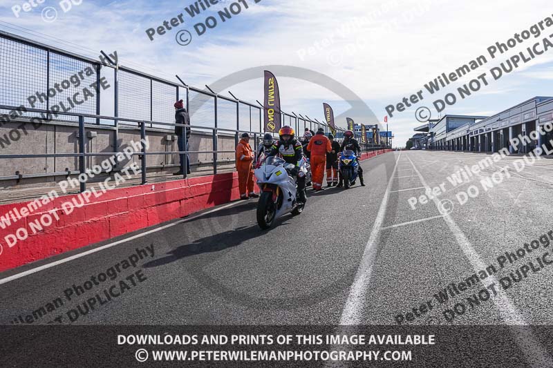 donington no limits trackday;donington park photographs;donington trackday photographs;no limits trackdays;peter wileman photography;trackday digital images;trackday photos